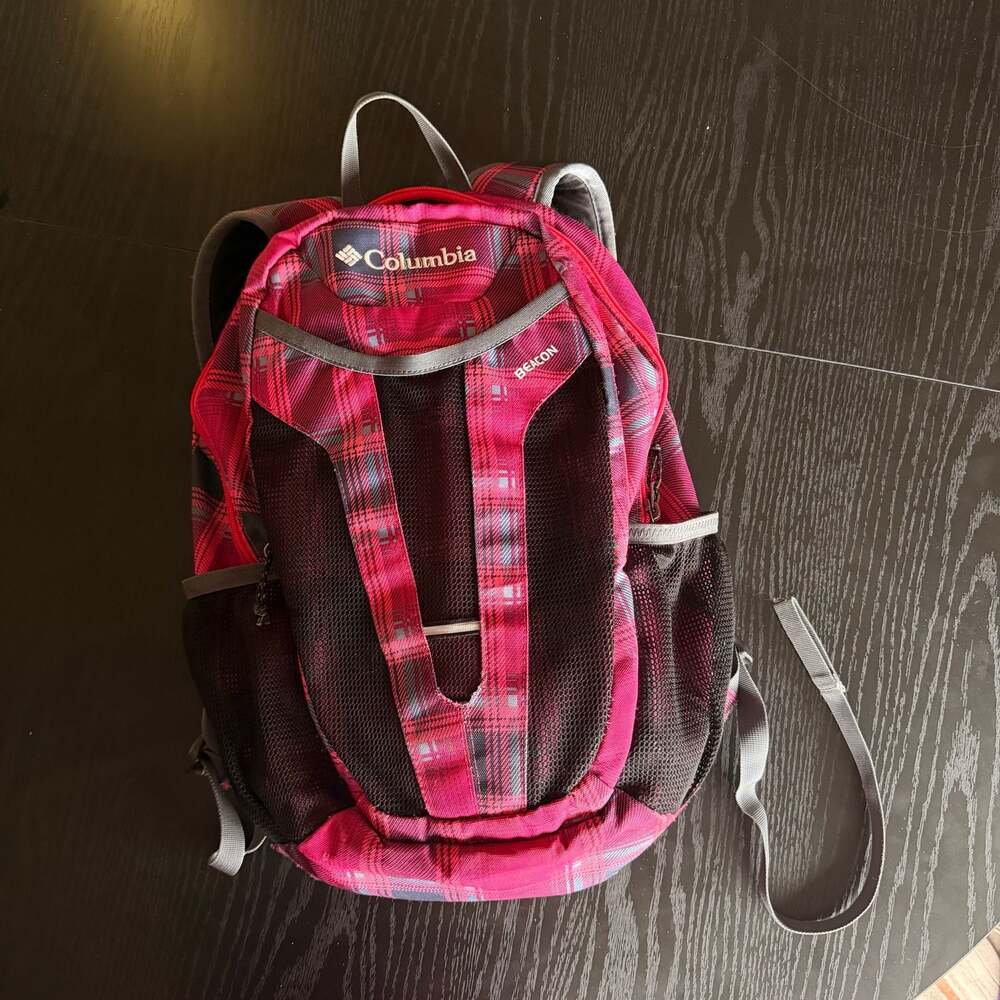 Columbia Beacon Daypack Backpack Pink Plaid Check School Hiking